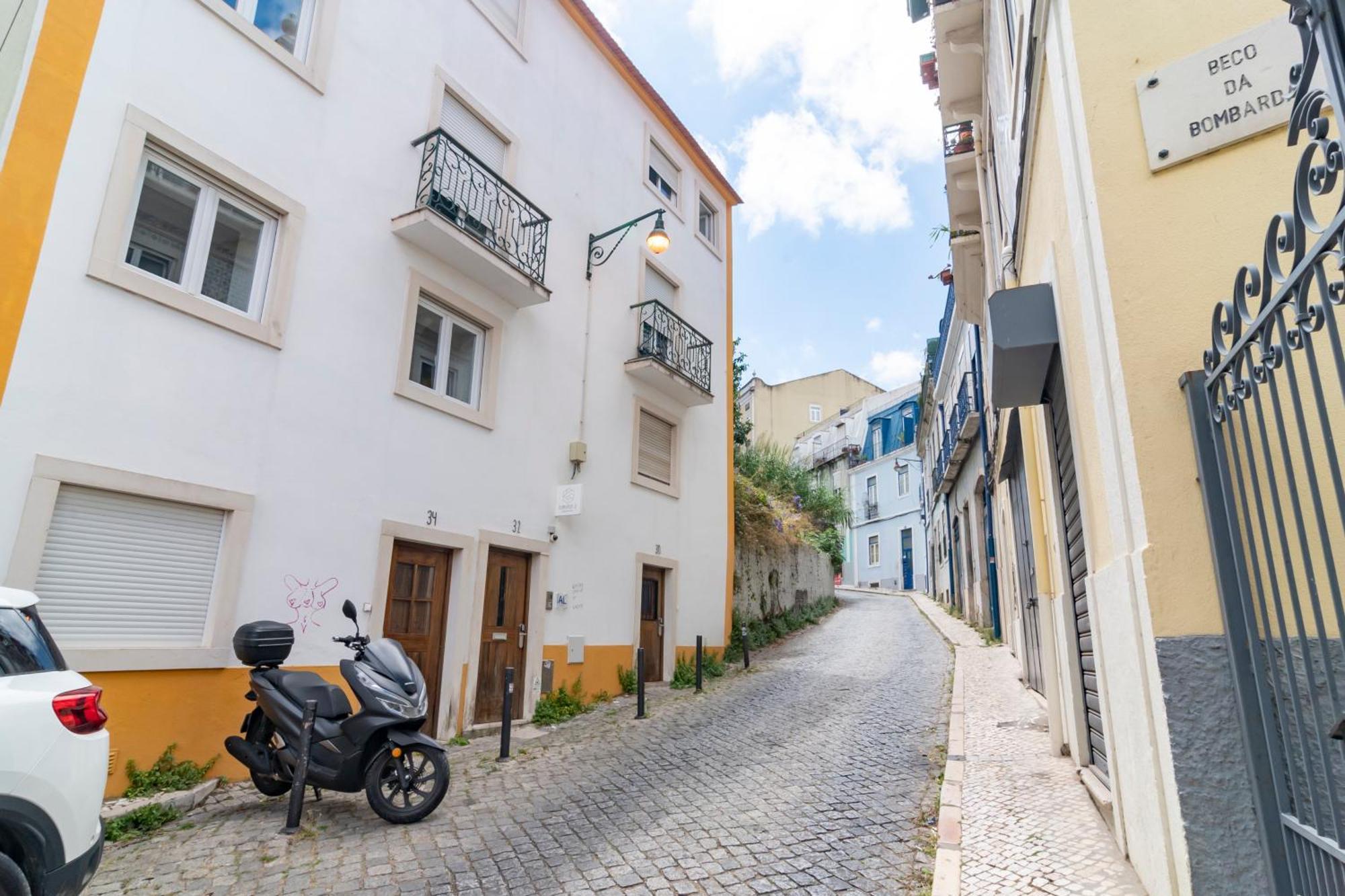 Cute Apartments In City Center By Lovelystay Lisbon Bagian luar foto